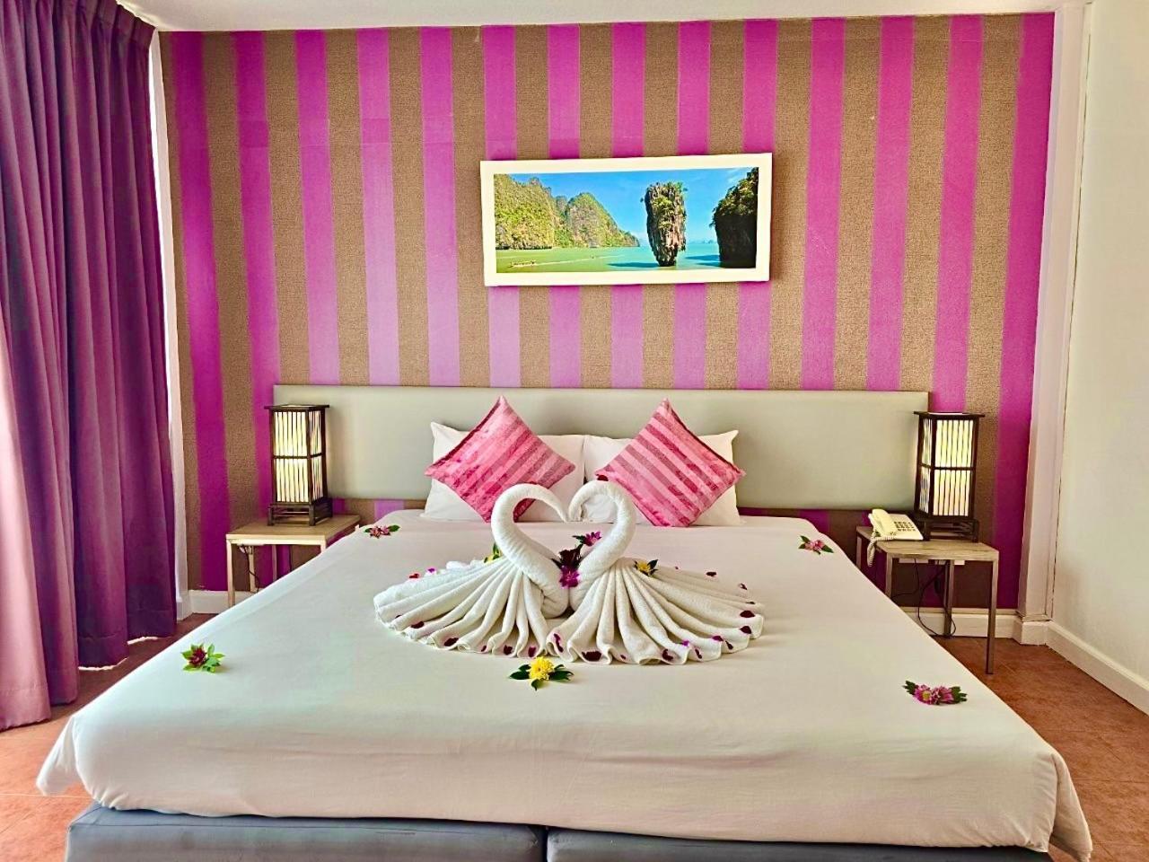 On Phuket Hotel Karon