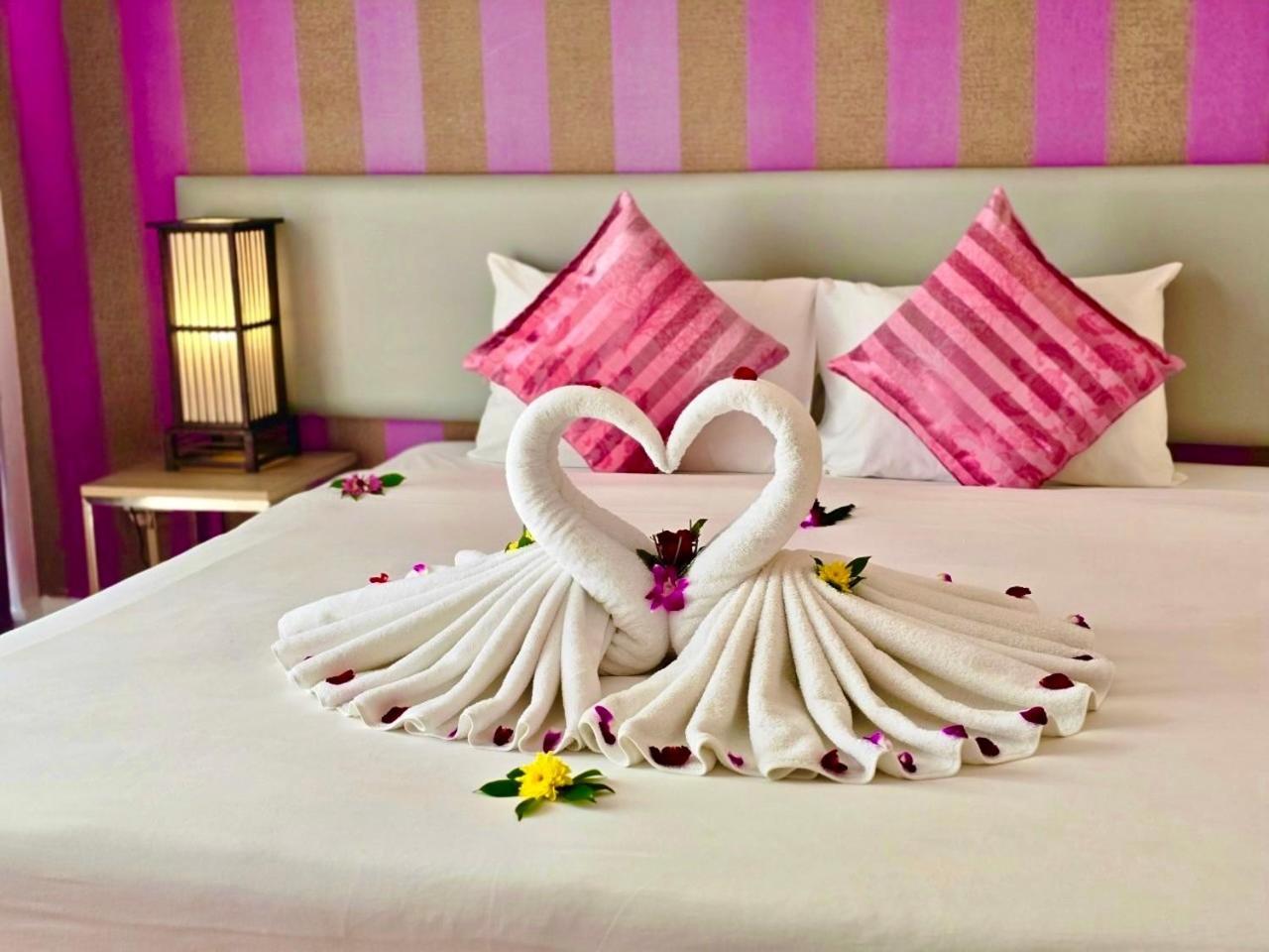 Hotel On Phuket Karon