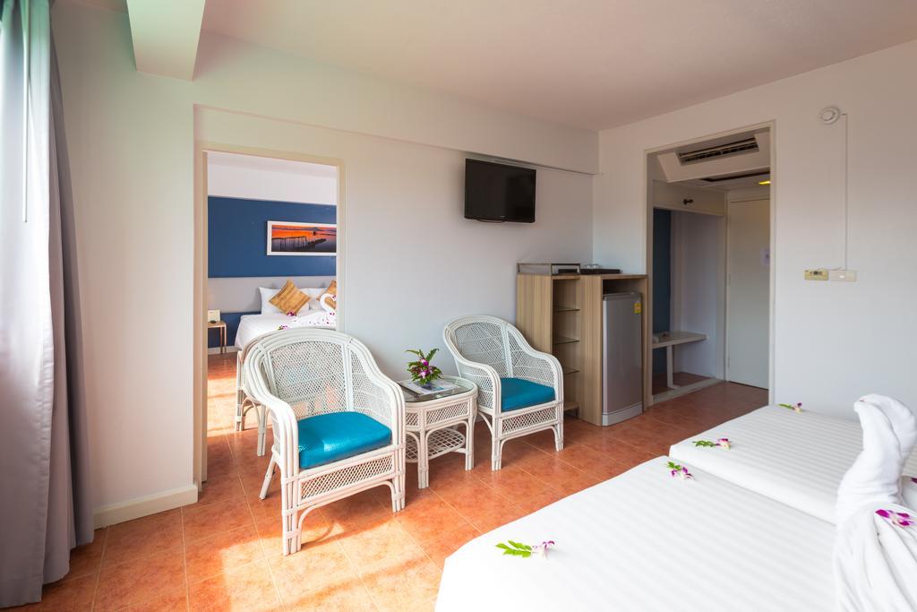 On Phuket Hotel Karon